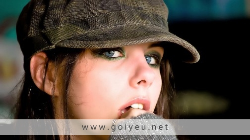 Người đội mũ vành rộng